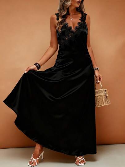 EMERY ROSE Vestito canottiera elegante di colore unito con bordo in pizzo per taglie forti