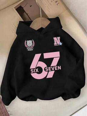 بلوزة هوديي مريحة للفتيات المراهقات، طباعة شعار رقم 67 وحرف وشعار بتصميم إبداعي وعصري وبسيط باللون الوردي، مناسبة للخريف والشتاء