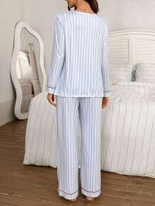 SHEIN 2pcs Maternity Contrast Stripe Print Chest Pocket Pajama Set, Winter