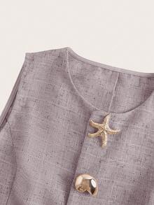 Ellevyn Women's Elegant Seashell & Star Button Sleeveless Crew Neck Blouse - Mauve Purple - View 3