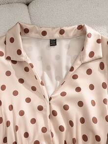 SHEIN Franclia 女士休闲通勤收腰连衣裙，纽扣衬衫式褶裥喇叭裙，卡其色波点连衣裙 - 棕色 - 查看 3