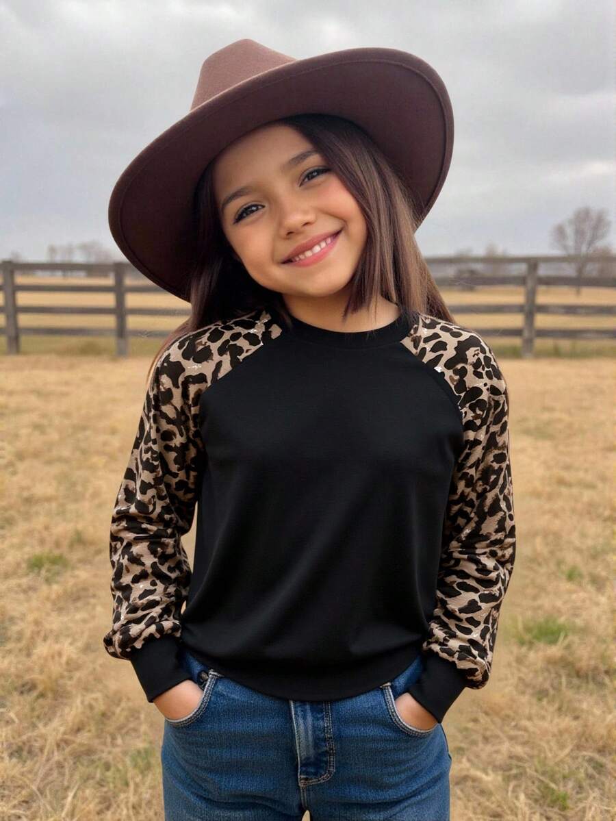 SHEIN Emery Rose Kids Tween-Mädchen Lässiger, minimalistischer und bequemer Rundhals-Pullover mit Leopardenmuster-Patchwork - Verschiedenfarbig - Übersicht 1