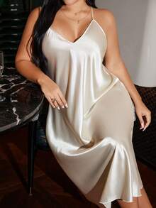 Váy ren hở lưng cỡ lớn SilkySpell, màu be - Màu be - Xem 2