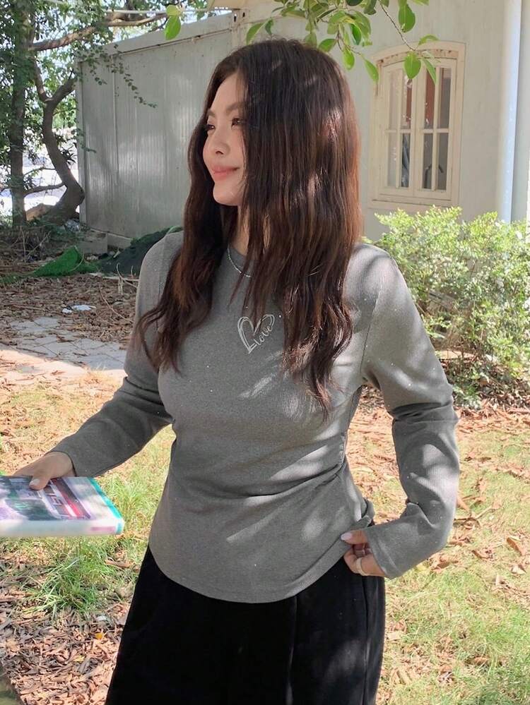 Dazy Plus T-shirt à manches longues col rond élastique imprimé cœur et lettres, décontracté, printemps/automne