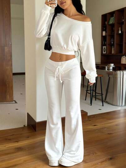Muchica 2pcs/Set Women White Asymmetric Neck Sweatshirt And Flare Sweatpants Set
