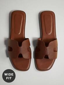 SHUZIA Women's Wide-Fit Comfy Everyday Summer Vacation Casual Flat Sandals For Christmas - Camel - View 2