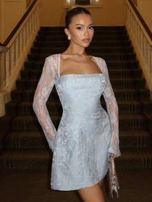 Glamine Charm 优雅蕾丝拼布复古3D浮雕花卉图案方领长袖A字裙女式连衣裙 - 藍色 - 查看 5