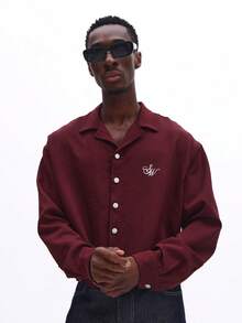 SUMWON 短款修身长袖翻领纽扣衬衫，背面印花，创意部门风格，休闲百搭 - 酒紅色 - 查看 2