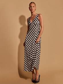 COSMINA 女士优雅条纹V领无袖连衣裙，适合夏季派对、海滩度假和休闲聚会，斜条纹图案，露背设计，通勤和办公穿着也同样优雅。 - 彩色 - 查看 4