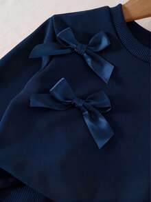 SHEIN Playful Pals 2pcs/Set Toddler Girls' Casual Cute Bowknot Round Neck Raglan Sleeve Sweatshirt And Elastic Waist Loose Straight Leg Jeans Pants, Back To School Outfit, Suitable For Spring, Autumn - Multicolor - View 4