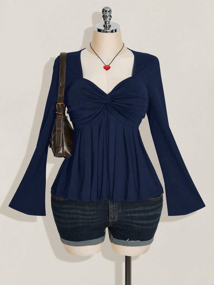 SHEIN ICON Áo len xoắn ngực màu đen cỡ lớn cho nữ, Áo len babydoll, Quần áo Y2K, Quần áo mùa tốt nghiệp, Mùa về quê, Quần áo mùa thu cho mùa tựu trường, Áo dễ thương cho nữ, Áo babydoll - Màu xanh hải quân - Xem 1