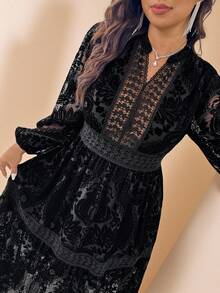 SHEIN LUNE Váy dự tiệc nhung Burnout cỡ lớn có thắt eo - màu đen - Xem 7