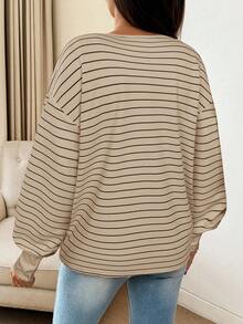 SHEIN 孕妇条纹纽扣半开襟落肩长袖休闲T恤（秋季款） - 卡其色 - 查看 2
