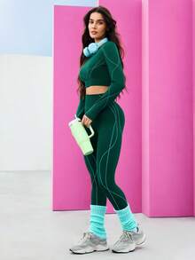 Core Rhythm 无缝女士运动套装，包括修身紧身裤、长袖T恤、提臀丰胸运动裤和运动T恤 - 墨綠色 - 查看 7