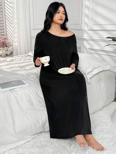 Dazy Plus 大码女士宽松纯色圆领睡裙，优雅家居服，适合春秋季穿着