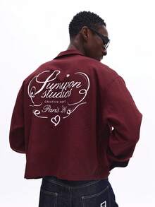 SUMWON 短款修身长袖翻领纽扣衬衫，背面印花，创意部门风格，休闲百搭 - 酒紅色 - 查看 4