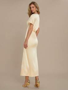 COSMINA Vestido largo con cintura ceñida, manga corta y detalle de nudo en el frente, elegante para mujeres. Adecuado para citas, reuniones y para usar en capas en todas las estaciones. - Albaricoque - Ver 2