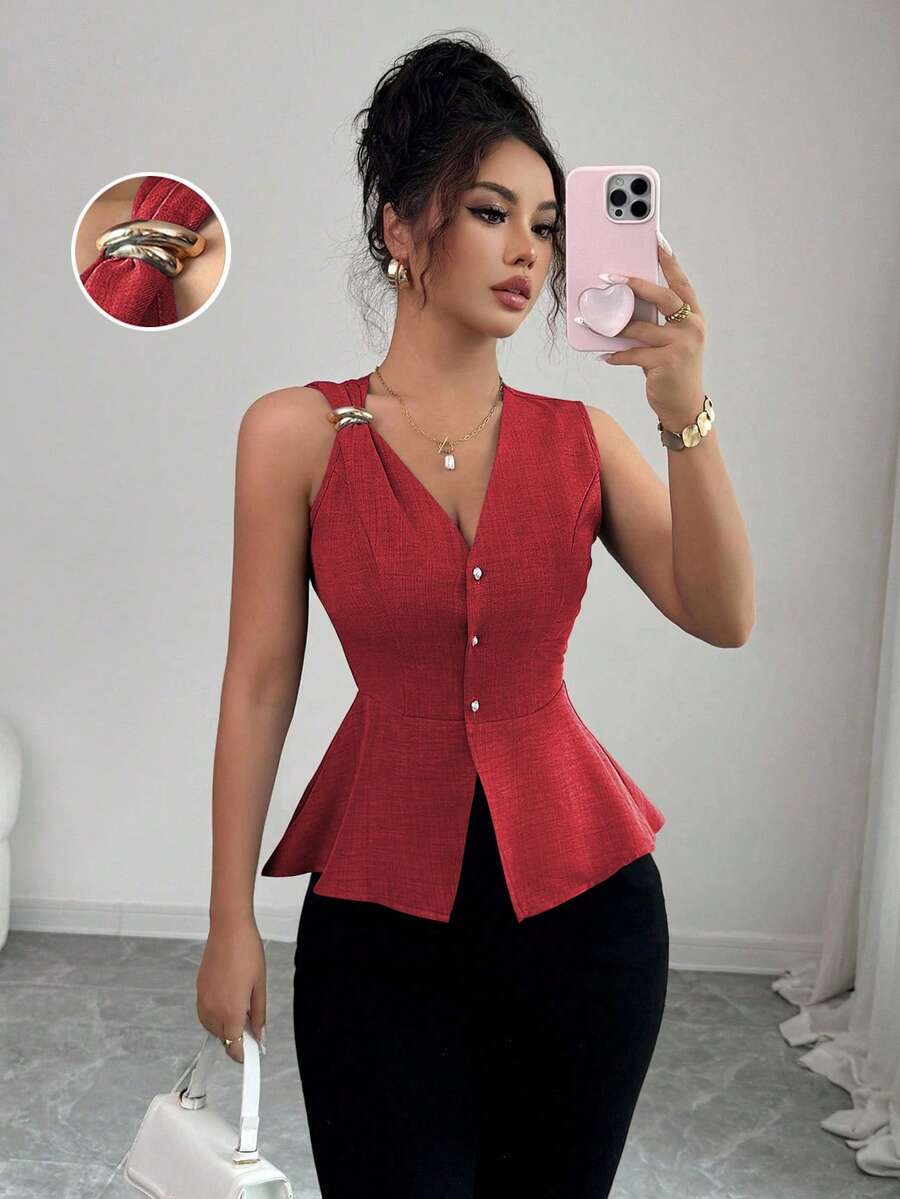 SHEIN Elenzya 新款时尚金属扣V领无袖上衣，收腰设计，百搭女士夏季款 - 紅色 - 查看 1