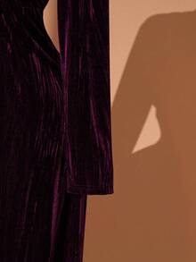 DreamSkyne 女士优雅派对方领长袖褶皱A字长裙，金属别针装饰，拉绒提花面料，褶裥纹理，适合秋冬季派对、宴会、外出、办公等多种场合。 - 酒紅色 - 查看 6