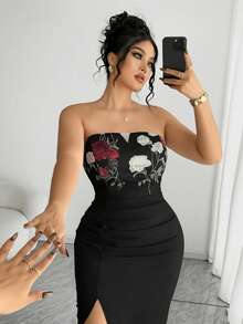 Elenzga Plus Size Elegant Floral Print Mesh Ruffle Hem Slit Waist Slim Fit Strapless Maxi Dress, Suitable For Spring, Summer, Fall Dates, Parties, Galas, Valentine's Day, Music Festivals, Mother's Day, Halloween, Weddings, Christmas And Other Occasions Bustier Dress Strapless Black Dress Rose Print Dress Tube Top Dresses Elegant Dress - Black - View 1