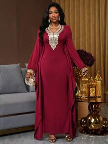 SHEIN Ladiora 女士金色蕾丝边连帽斗篷式针织连衣裙 - 酒紅色 - 查看 5