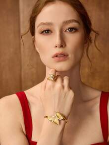 MOTF PREMIUM WOMEN SINGLE RING - Gold - View 7