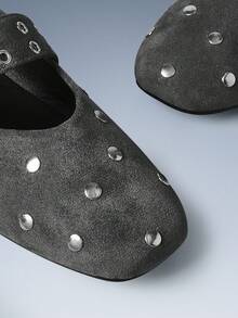 CUCCOO GRLICON Women's Solid Color Rivet Design Button Adjustable Flat Shoes - Dark Grey - View 5