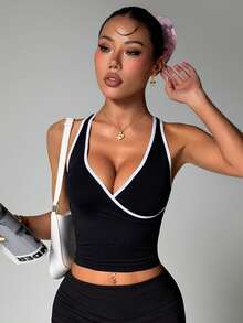 Dewbera Women's Seamless V-Neck Wide Strap Comfortable Breathable Seamless Contrast Color Camisole Crop Top Active Top Sporty Top Black Top Gym Tops Crop - Black - View 3