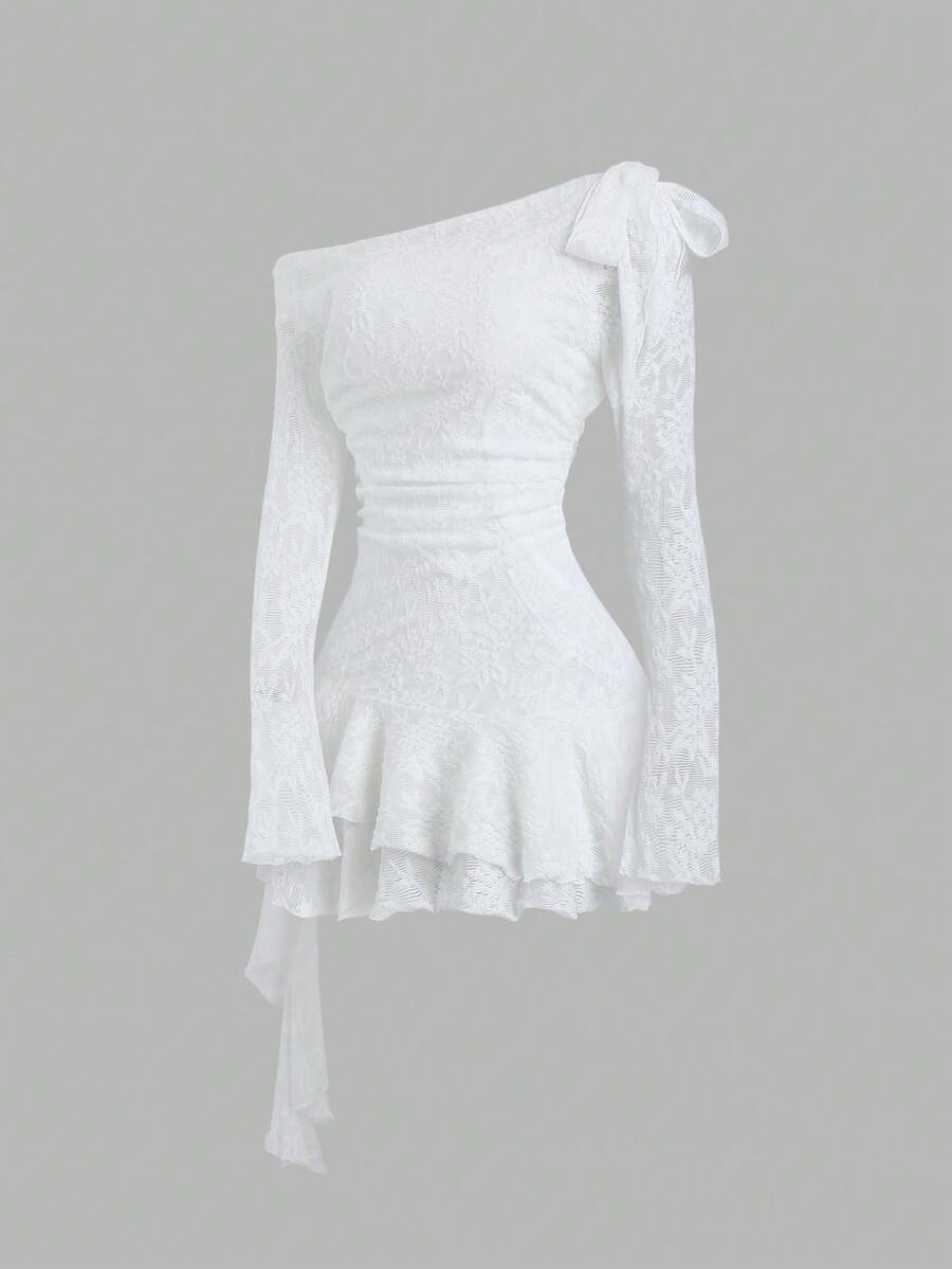 Sweetra Y2K性感蕾丝不对称肩部不对称下摆连衣裙