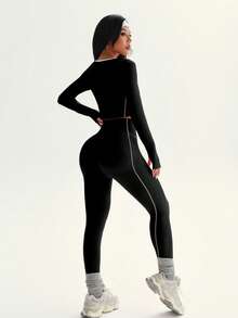 Easithlete Women's Contrast Trim U-Neck Long Sleeve Fitted Casual Fitness Seamless Sportswear Set - Black - View 2