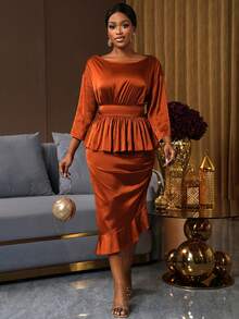 SHEIN Ladiora Satin Shiny Texture Party Crop Top And Bodycon Mini Skirt Set, Elegant And Feminine - Brown - View 3