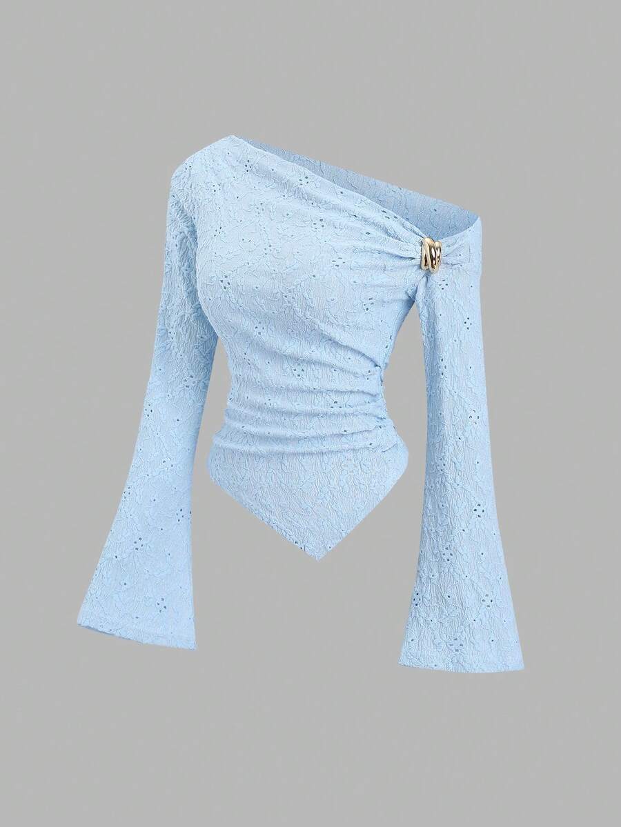 Sweetra 性感不对称肩部纹理面料不对称下摆休闲上衣 - 藍色 - 查看 1