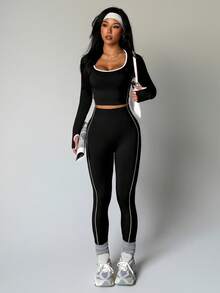 Easithlete Women's Contrast Trim U-Neck Long Sleeve Fitted Casual Fitness Seamless Sportswear Set - Black - View 1