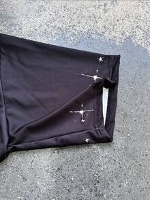 ROMWE MEN Camiseta de manga corta con estampado gráfico para hombre, corte holgado - Negro - Ver 6