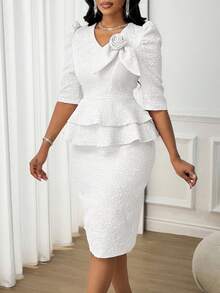 SHEIN Lady Bộ đồ hai mảnh bốn mùa thanh lịch cho nữ, dự tiệc đi làm, màu trơn, vải jacquard bóng, họa tiết hoa ba chiều, tay bồng, eo bo gấu, áo xếp nếp và chân váy xẻ hông - trắng - Xem 1