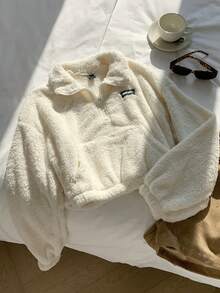 SHEIN EZwear Sudadera con bolsillo canguro, detalle de parche de letra y hombros caídos, manga larga, para otoño/invierno - Blanco - Ver 3