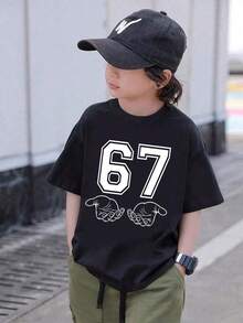 SHEIN Casuvi Kids 男童四季百搭休闲时尚创意个性清新简约精致数码67图案印花短袖T恤，舒适百搭，适合男童日常穿着 - 黑色 - 查看 4