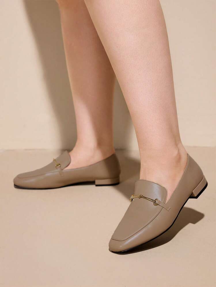 CUCCOO CURVES Women's Casual Commuter Versatile Wide-Fit Flat Shoes