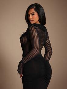 Radiana 女士性感优雅独特黑色蕾丝开衫上衣，浪漫蕾丝荷叶边修身衬衫，喇叭袖V领低胸上衣，适合休闲外出、约会、聚会、派对、夜店、度假等场合。 - 黑色 - 查看 2