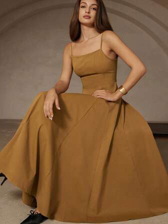 Aveloria Rosie 优雅的开衩设计无袖收腰长裙，精致百搭