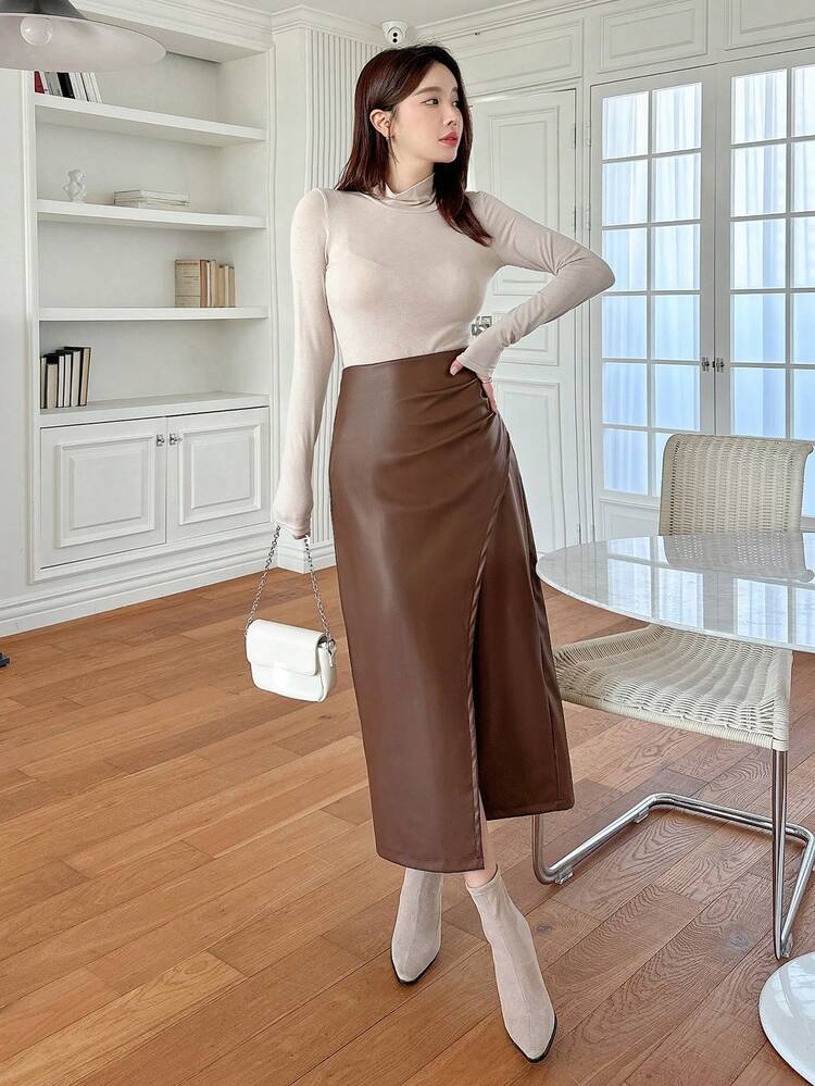 Women's Solid Color Pleated PU Leather Slit Hem Skirt