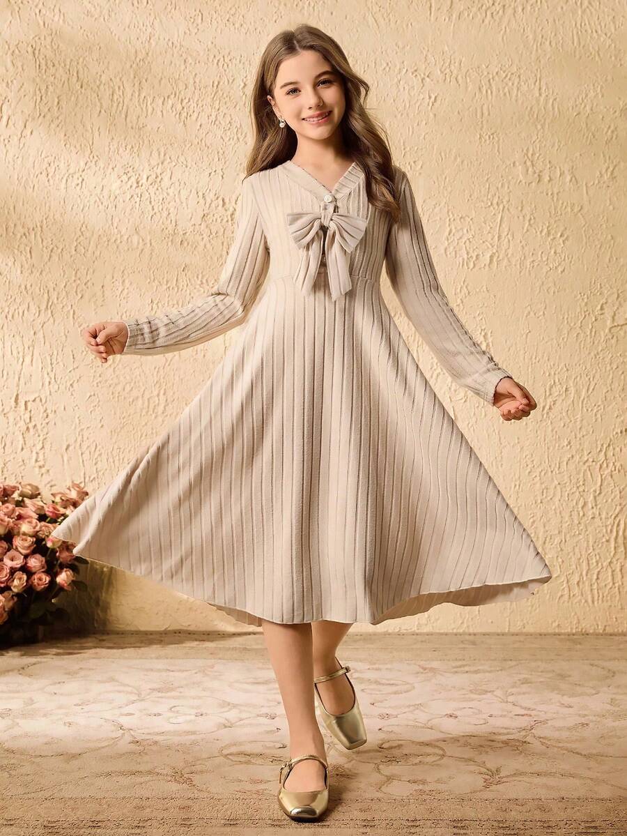 Váy vải kaki dệt kim màu trơn cổ chữ V thanh lịch tối giản thời trang cho bé gái tuổi mới lớn tay dài thắt eo dáng dài vừa phải có nơ tháo rời, váy thu đông cho bé gái tuổi mới lớn - Màu Khaki - Xem 1