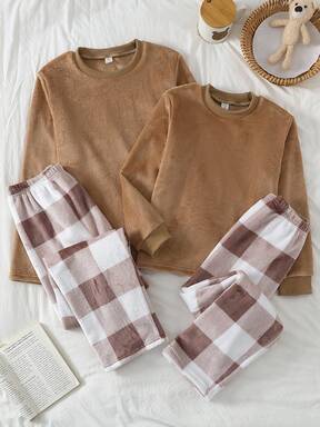 Conjunto de pijama para adolescentes com 2 peças: blusa de manga comprida com gola redonda e calça de flanela xadrez. Roupa de dormir grossa.