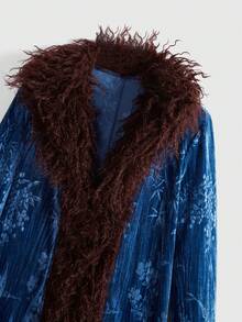 ROMWE Women's Retro Hippie Embossed Faux Fur Jacket, Autumn/Winter - Blue - View 3