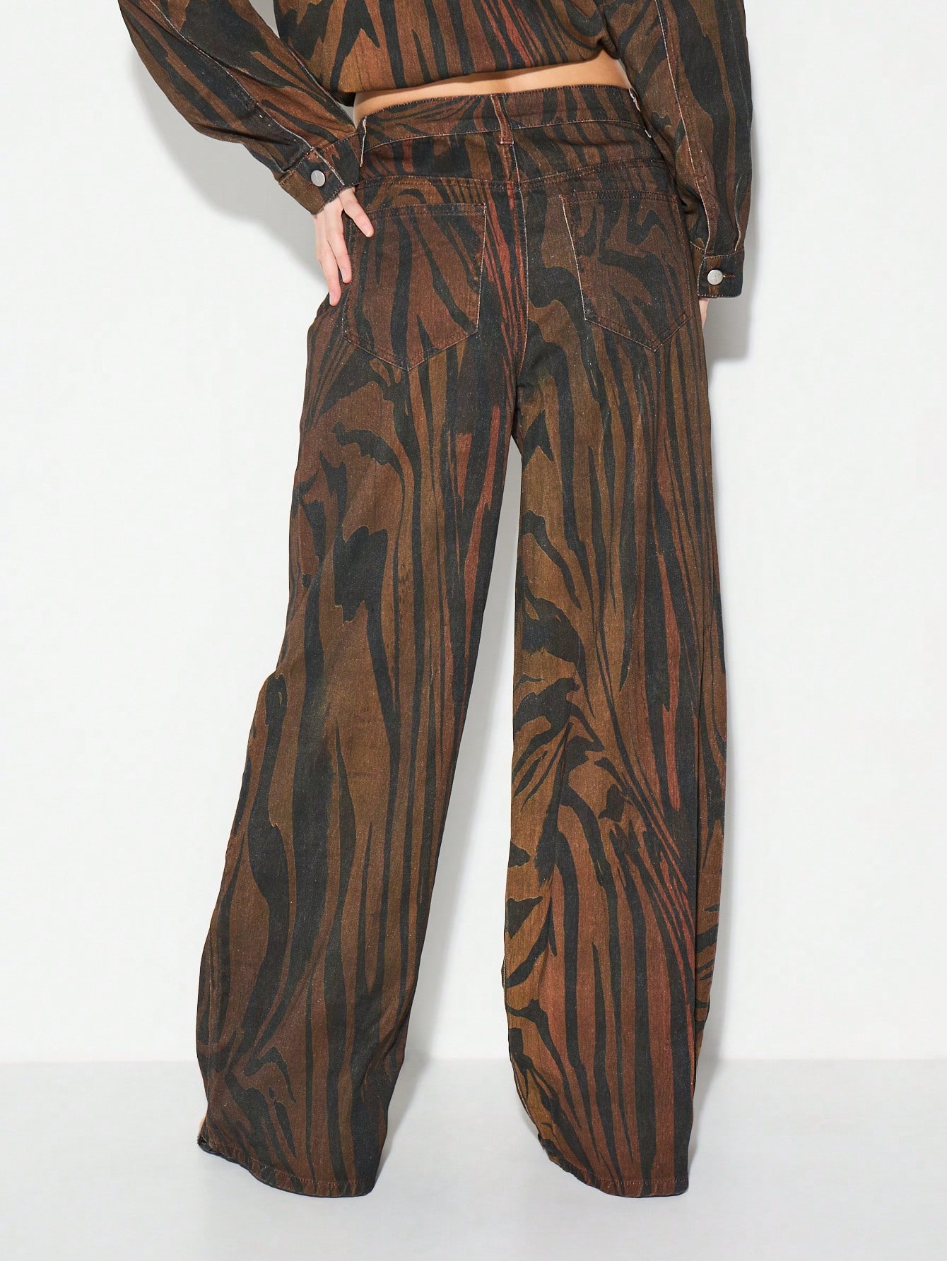 KIZN Printed Wide Leg Denim Jeans With Abstract Pattern