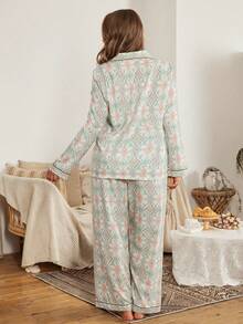 Serenescape Plus Size Women Vintage Allover Print Long Sleeve Top And Pants Pajama Set Sleep Wear Women 2 Pieces Set Pajamas Set, Winter Clothes - Mint Green - View 2