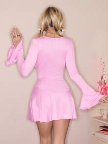 SweetSlumber Camisón de mujer con cuello en V profundo, mangas acampanadas con volantes, estilo Y2K lindo para el Día de San Valentín - Rosa - Ver 2