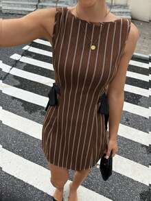 Serisse 女士时尚休闲条纹印花无袖迷你连衣裙 - 咖啡棕 - 查看 3