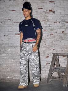 AXEPEAK Men's Geometric Print Raglan Sleeve Slim Fit Casual T-Shirt - Royal Blue - View 4