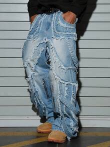 Manfinity EMRG Quần jeans nam phong cách đường phố thường ngày, phối nhiều mảnh vải, gấu quần rách, dáng rộng kiểu Y2K, thời trang nam, chất liệu denim tua rua sáng tạo. - Rửa nhẹ - Xem 3